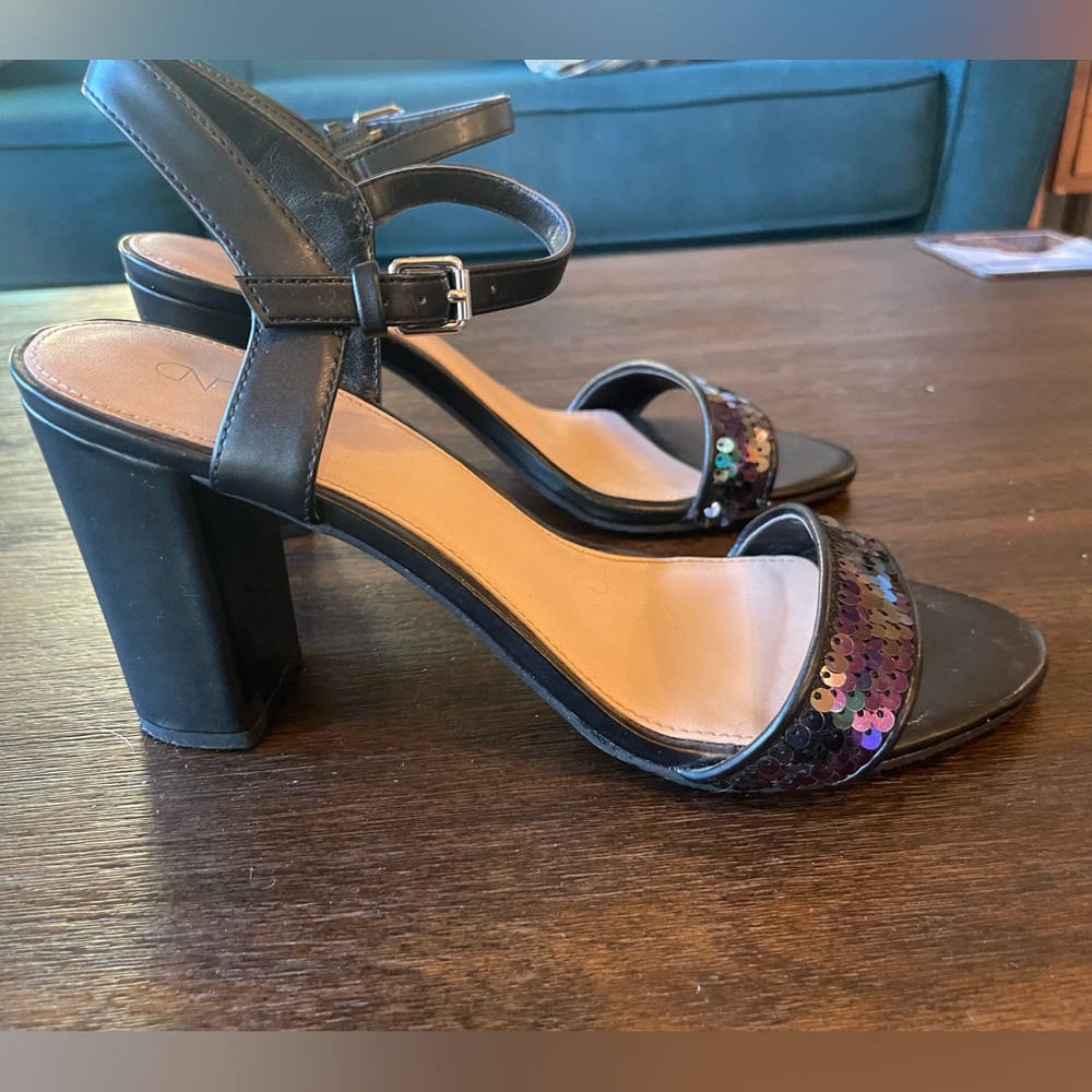 Chunky heel sequin sandal